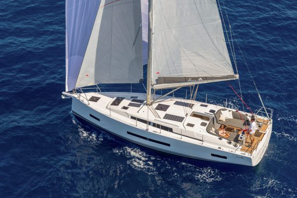 Hanse 410 Exterior