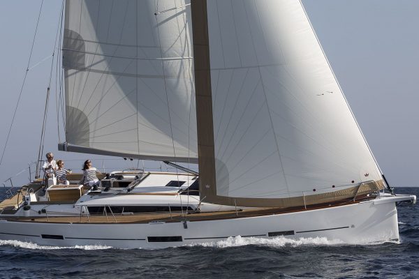 Dufour 460 Charter